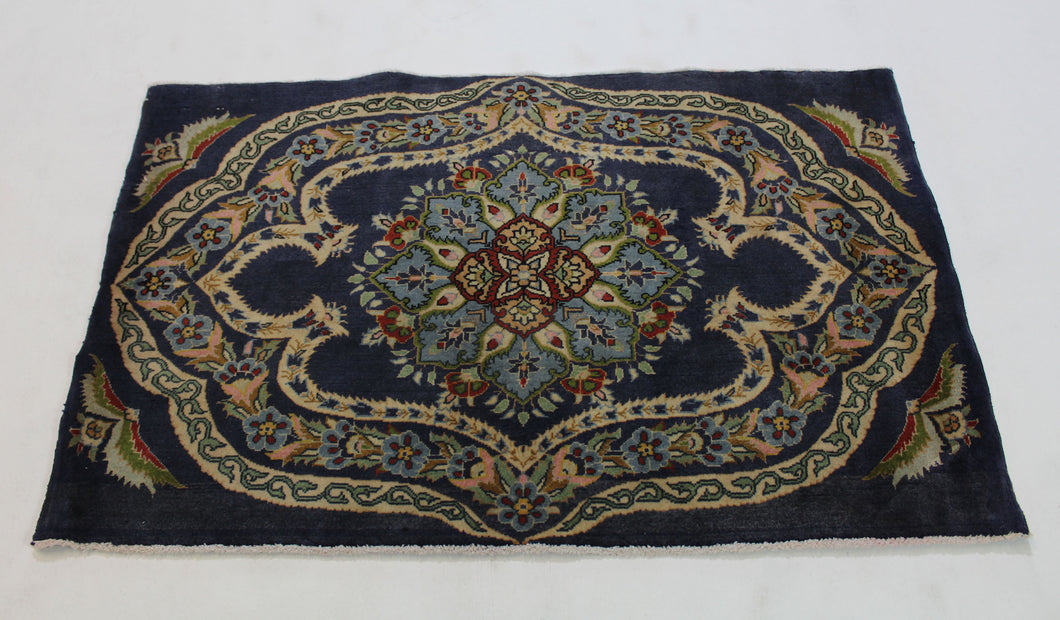 Handmade Antique, Vintage oriental Persian Tabriz rug - 70 X 105 cm