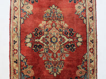 Load image into Gallery viewer, Handmade Antique, Vintage oriental Persian Mahal rug - 105 X 62 cm
