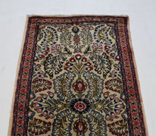 Load image into Gallery viewer, Handmade Antique, Vintage oriental Persian Mahal rug - 152 X 77 cm
