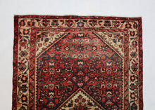 Load image into Gallery viewer, Handmade Antique, Vintage oriental Persian Hamedan rug - 142 X 95 cm
