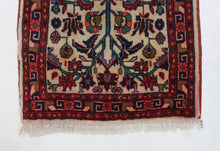 Load image into Gallery viewer, Handmade Antique, Vintage oriental Persian Sarokh rug -85 X 50 cm
