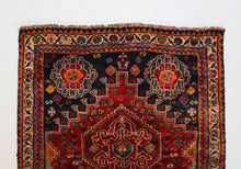 Load image into Gallery viewer, Handmade Antique, Vintage oriental Persian Qashqai rug - 160 X 89 cm

