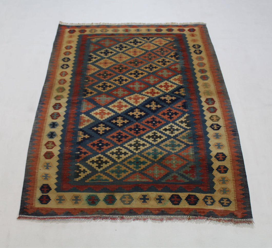 Handmade Antique, Vintage oriental Persian Shiraz Gilm - 135 X 98 cm