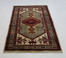 Load image into Gallery viewer, Handmade Antique, Vintage oriental Persian Sarab rug - 170 X 100 cm
