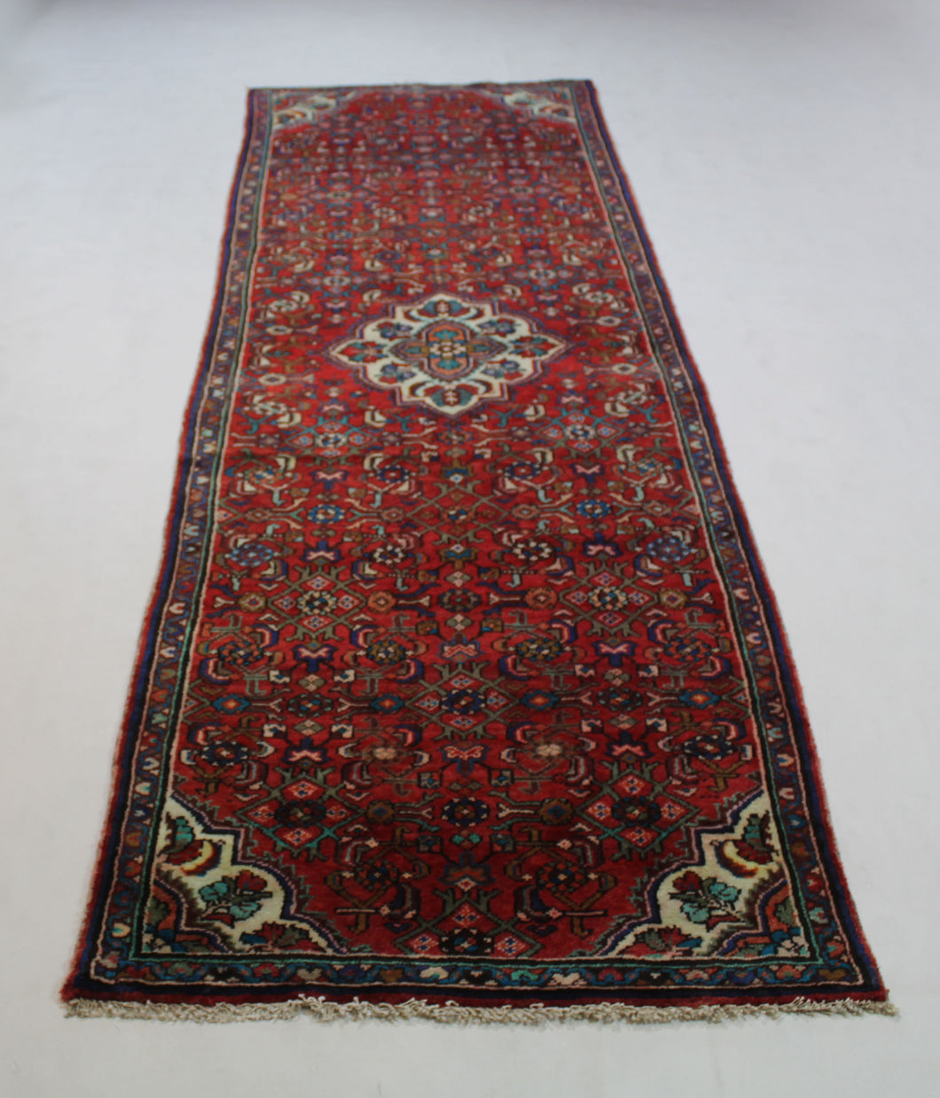 Handmade Antique, Vintage oriental Persian Hosinabad rug - 300 X 97 cm