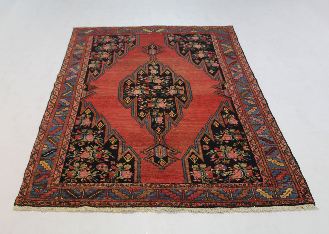 Handmade Antique, Vintage oriental Persian Songol rug - 194 X 133 cm