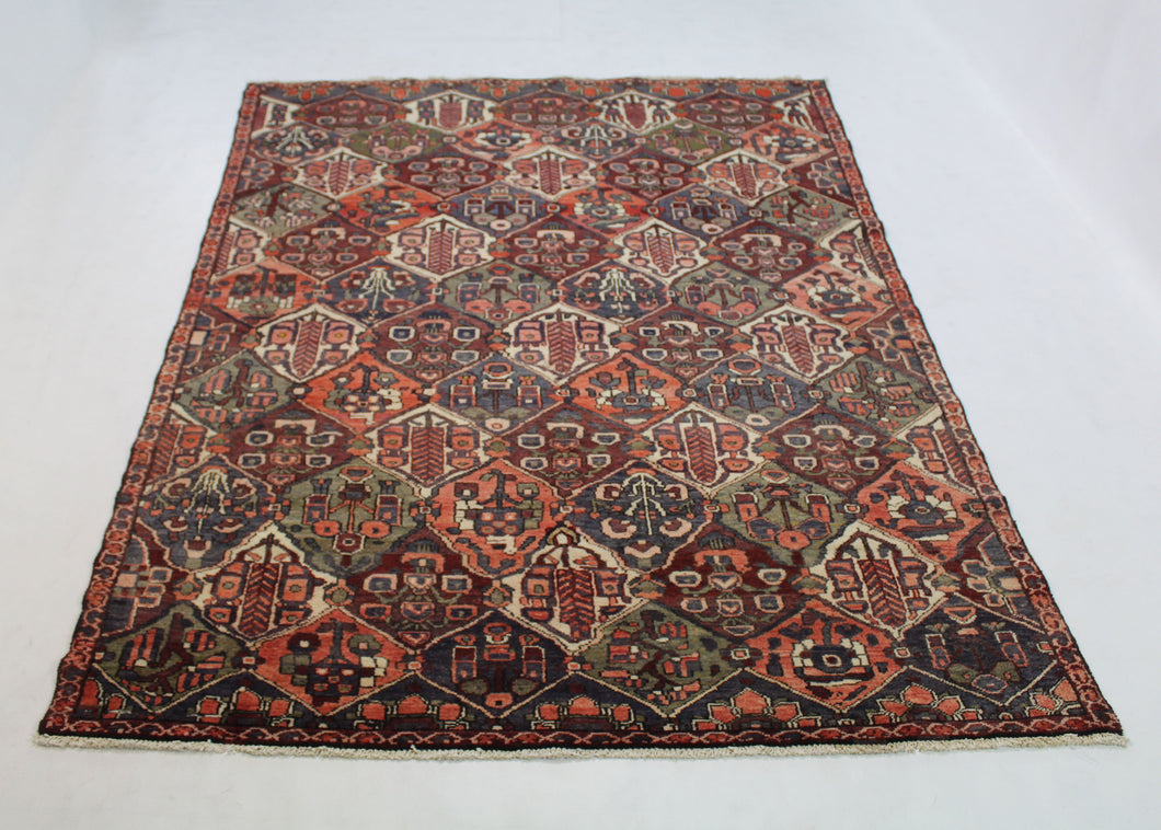 Handmade Antique, Vintage oriental Persian  Bakhtiar rug - 250 X 170 cm