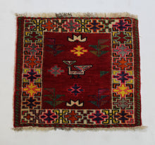 Load image into Gallery viewer, Handmade Antique, Vintage oriental Persian Shiraz rug - 40 X 40 cm

