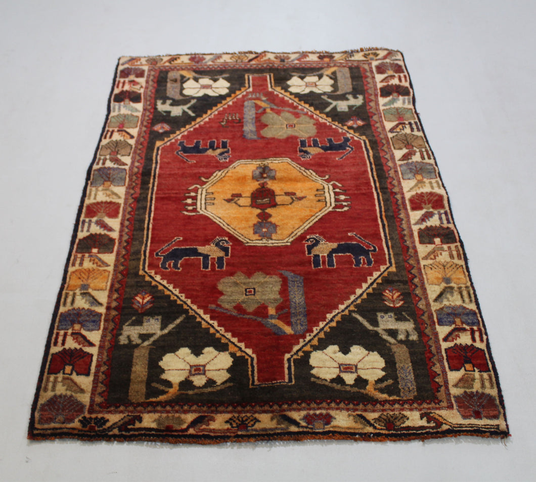 Persian Antique, Vintage oriental rug - Qashqai 160  X 108 cm