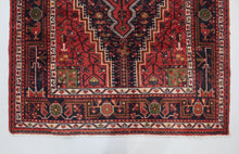 Load image into Gallery viewer, Persian Antique, Vintage oriental rug - Hamedan 265 X157 cm
