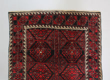 Load image into Gallery viewer, Persian Antique, Vintage oriental rug - Qashqai 167 X120 cm
