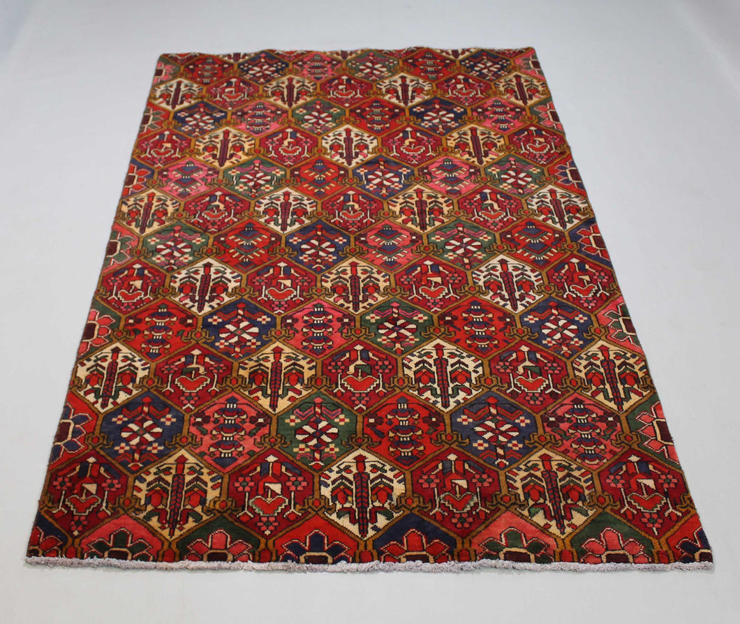 Handmade Antique, Vintage oriental Persian Bakhtiar rug - 225 X 142 cm