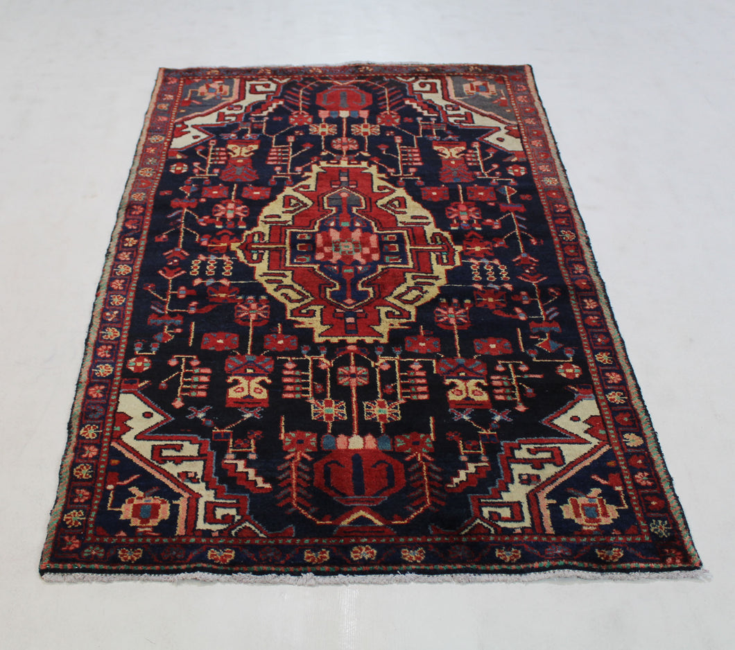 Handmade Antique, Vintage oriental Persian Hamedan rug - 155 X 94 cm