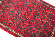 Load image into Gallery viewer, Handmade Antique, Vintage oriental wool Persian \Hosinabad rug - 125 X 98 cm
