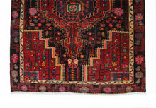 Load image into Gallery viewer, Handmade Antique, Vintage oriental Persian Hamedan rug - 157 X 116 cm
