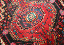 Load image into Gallery viewer, Handmade Antique, Vintage oriental Persian Hamedan rug - 157 X 116 cm
