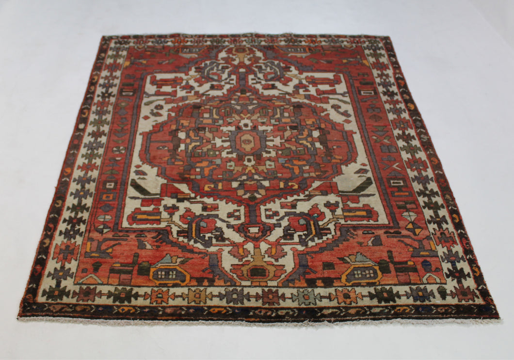 Handmade Antique, Vintage oriental Persian  Bakhtiar rug - 190 X 150 cm