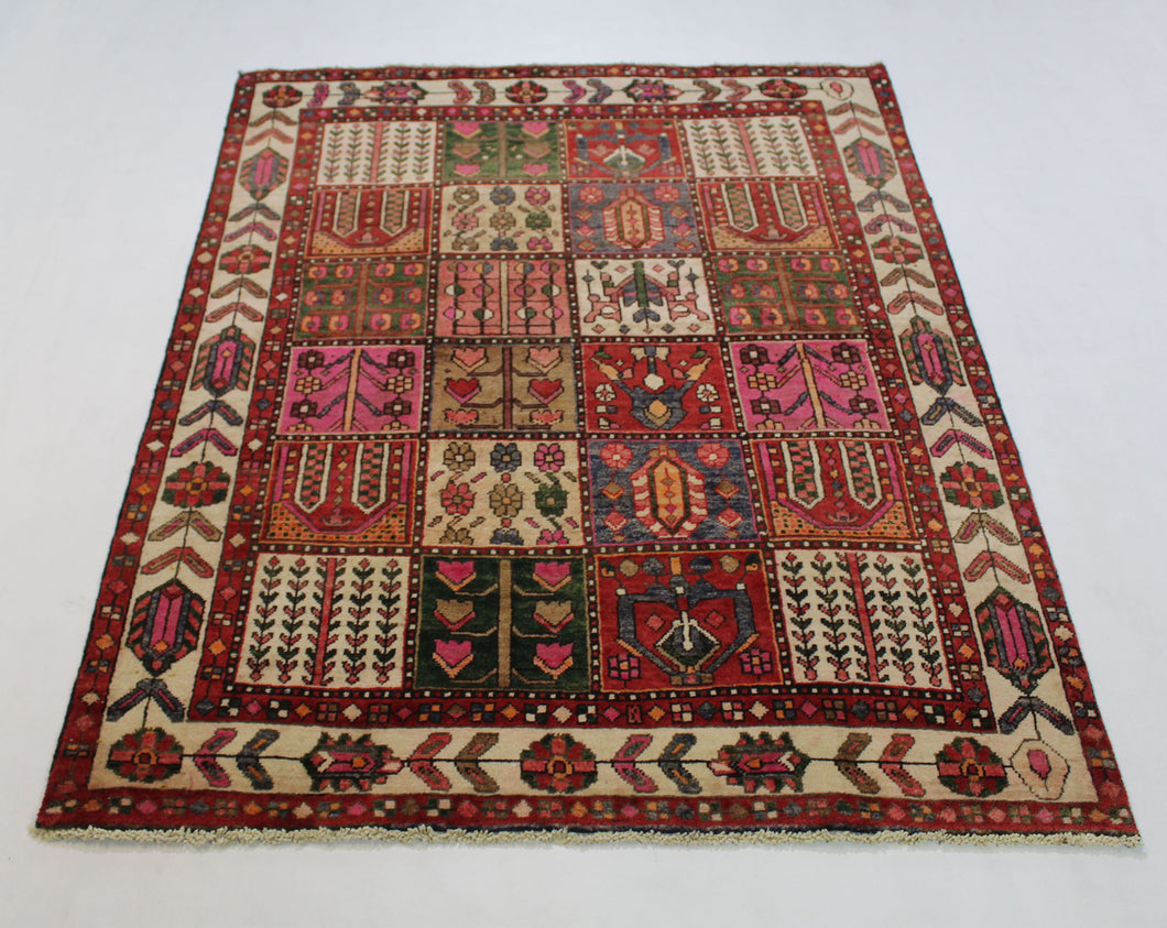Handmade Antique, Vintage oriental Persian  Bakhtiar rug - 200 X 150 cm