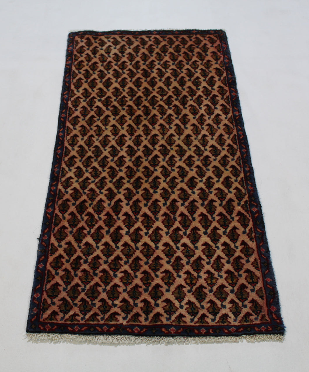 Handmade Antique, Vintage oriental Persian Arak rug - 106 X 46 cm