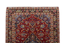 Load image into Gallery viewer, Handmade Antique, Vintage oriental Persian Kashan rug - 148 X 95 cm
