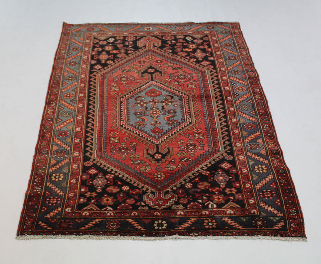 Handmade Antique, Vintage oriental Persian Zanjan rug - 195 X 130 cm